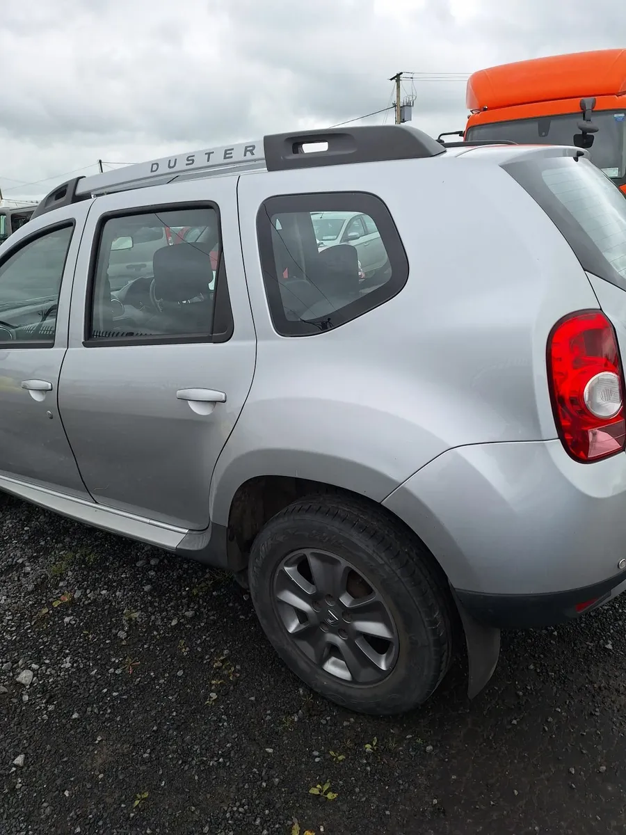 Dacia  duster2015 - Image 4
