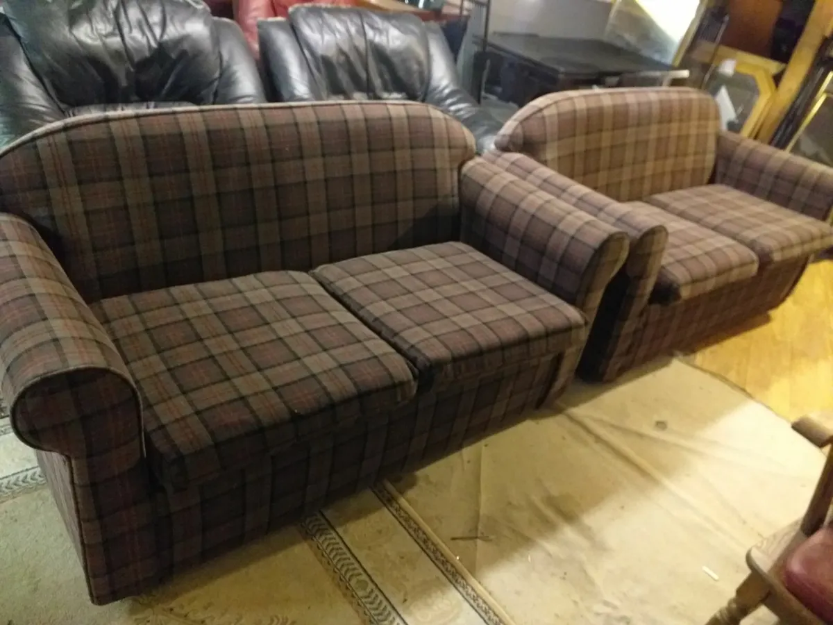 Suites of furniture  & sofas & recliners - Image 4
