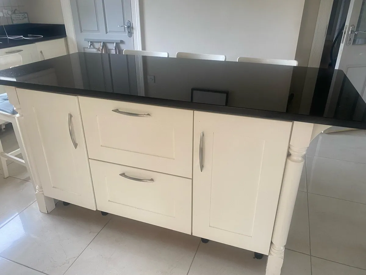 Kitchen island with granite top - Image 1