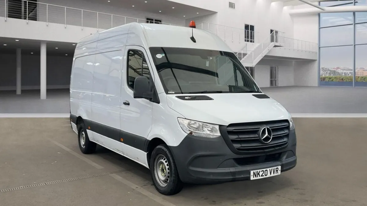 AUTOMATIC 2020 MERC SPRINTER 316 CDI 2.1 RWD MWB - Image 1