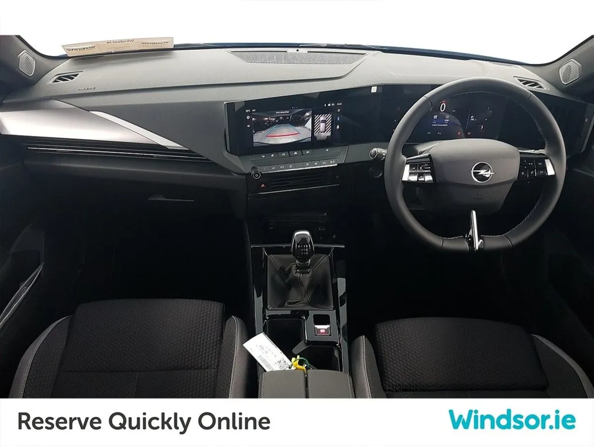 Opel Astra Elegance 1.2 110hp 6-speed Manual My25 - Image 4