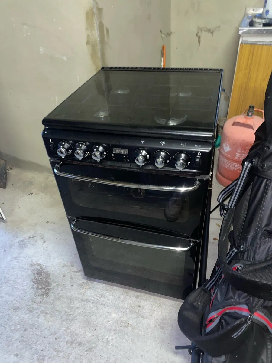Gas Oven - Image 1