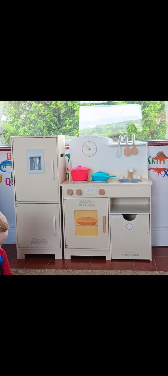 Toy Kitchen