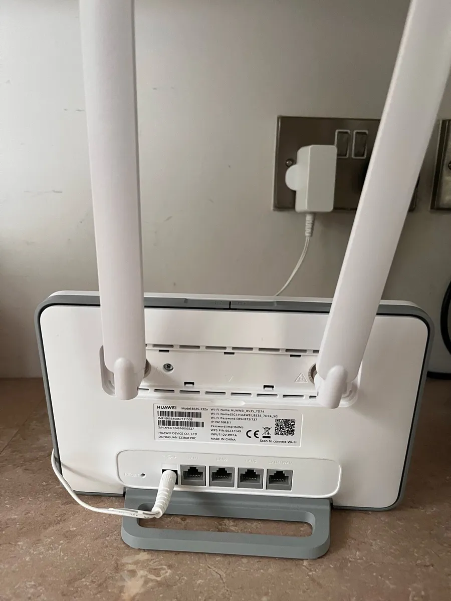 Huawei B535-232A modem - Image 2