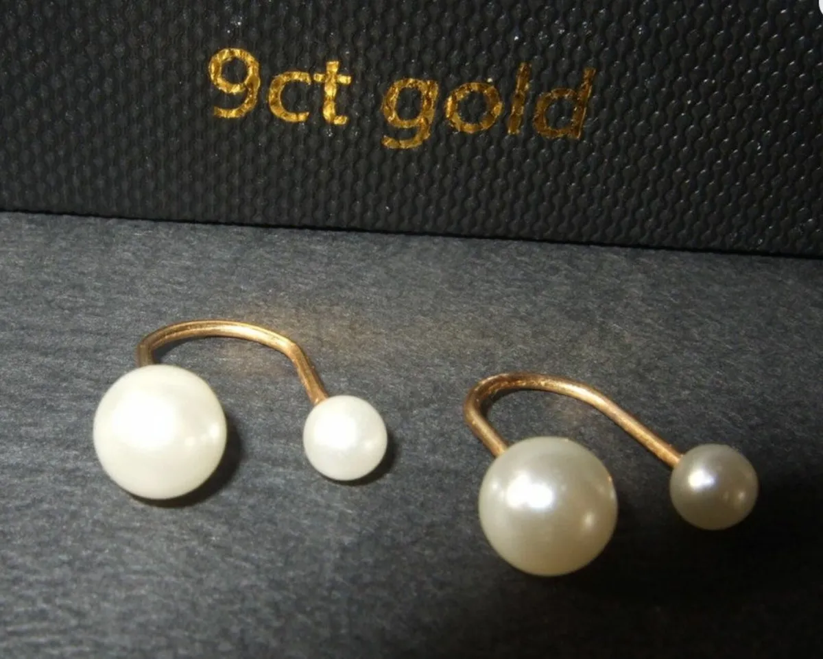 Vintage Gold & Pearl Earrings - Image 2