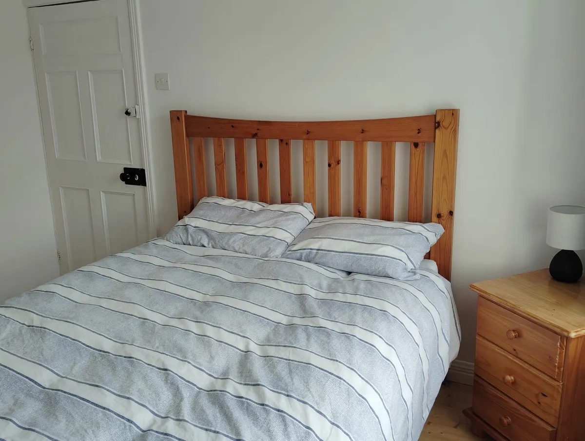 Bright 3-Bedroom Holiday in Home Sligo  city - Image 4