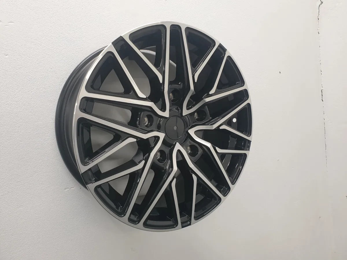 18" 20" Ford Transit Motion R V2 Style - Image 4