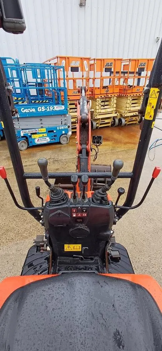 Kubota Micro Digger - Image 4