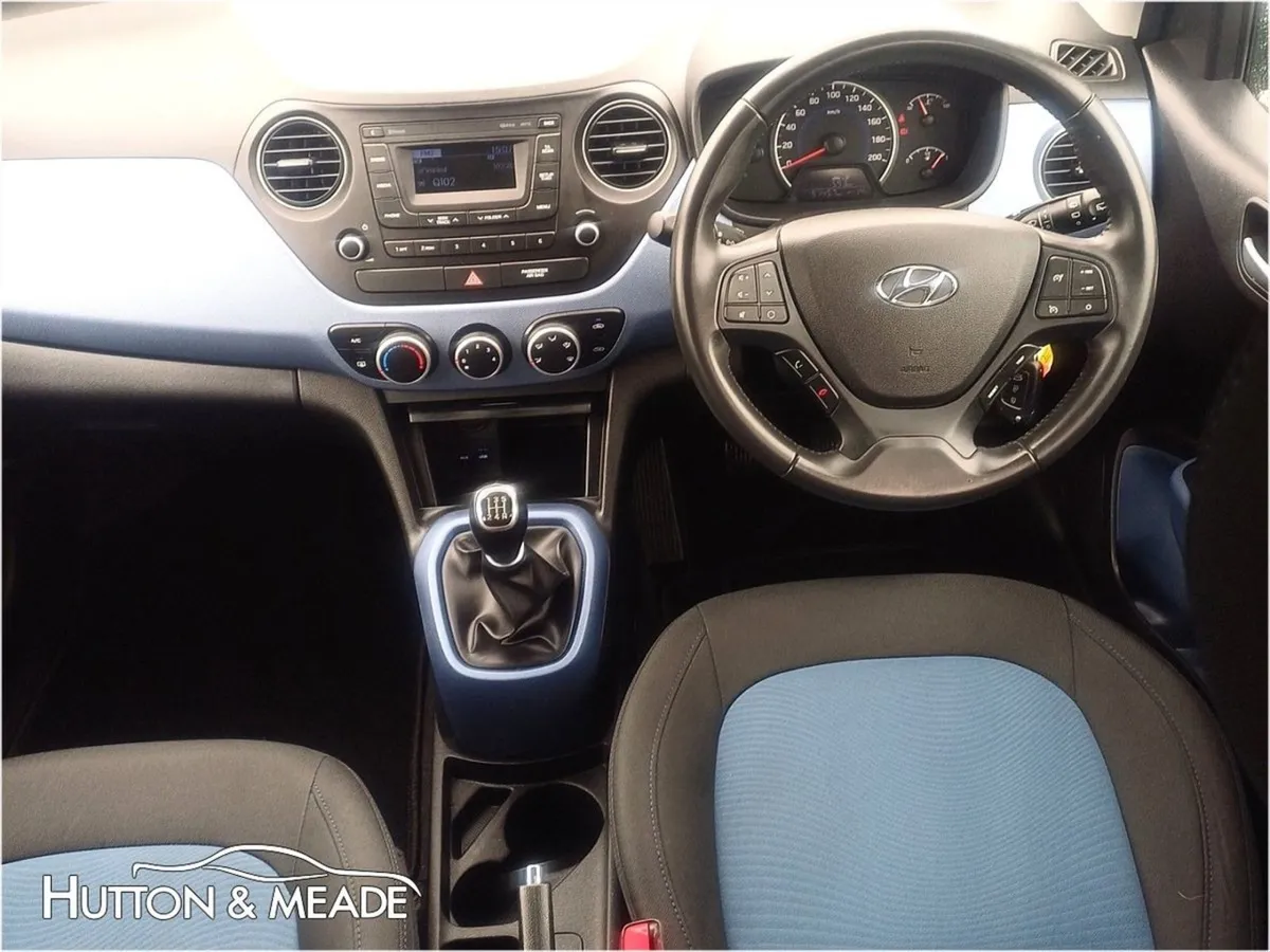 Hyundai i10 Delux 1.0 Petrol 5dr - Image 4