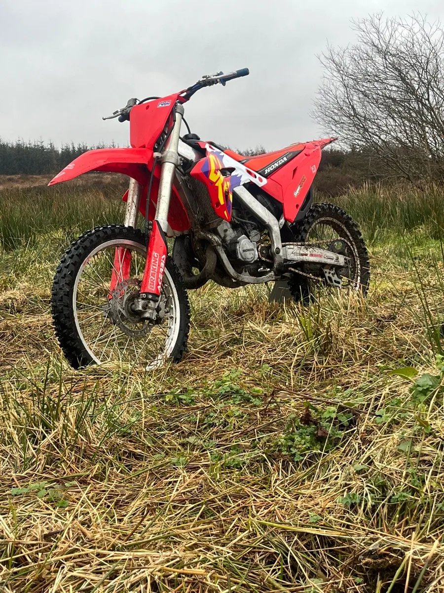 CR 125 - Image 4