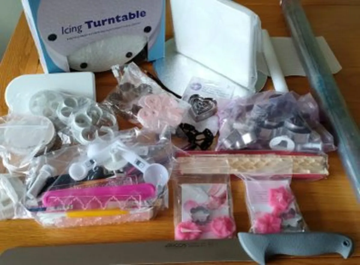 Cake Decoration Accessories - Image 2