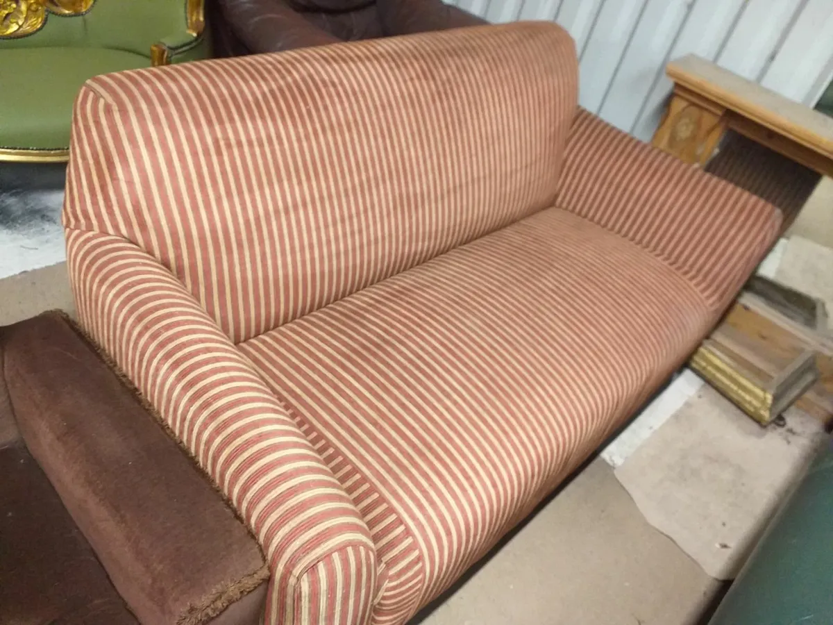 Sofas from €150 to €200 - Image 1