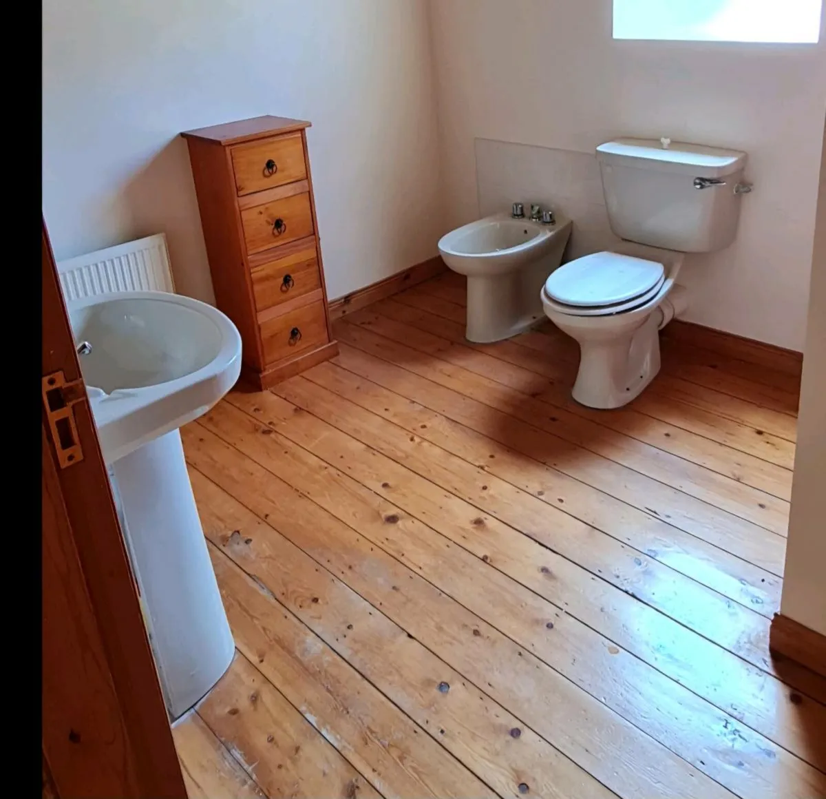 Bathroom Toilets Sinks Bath - Image 1