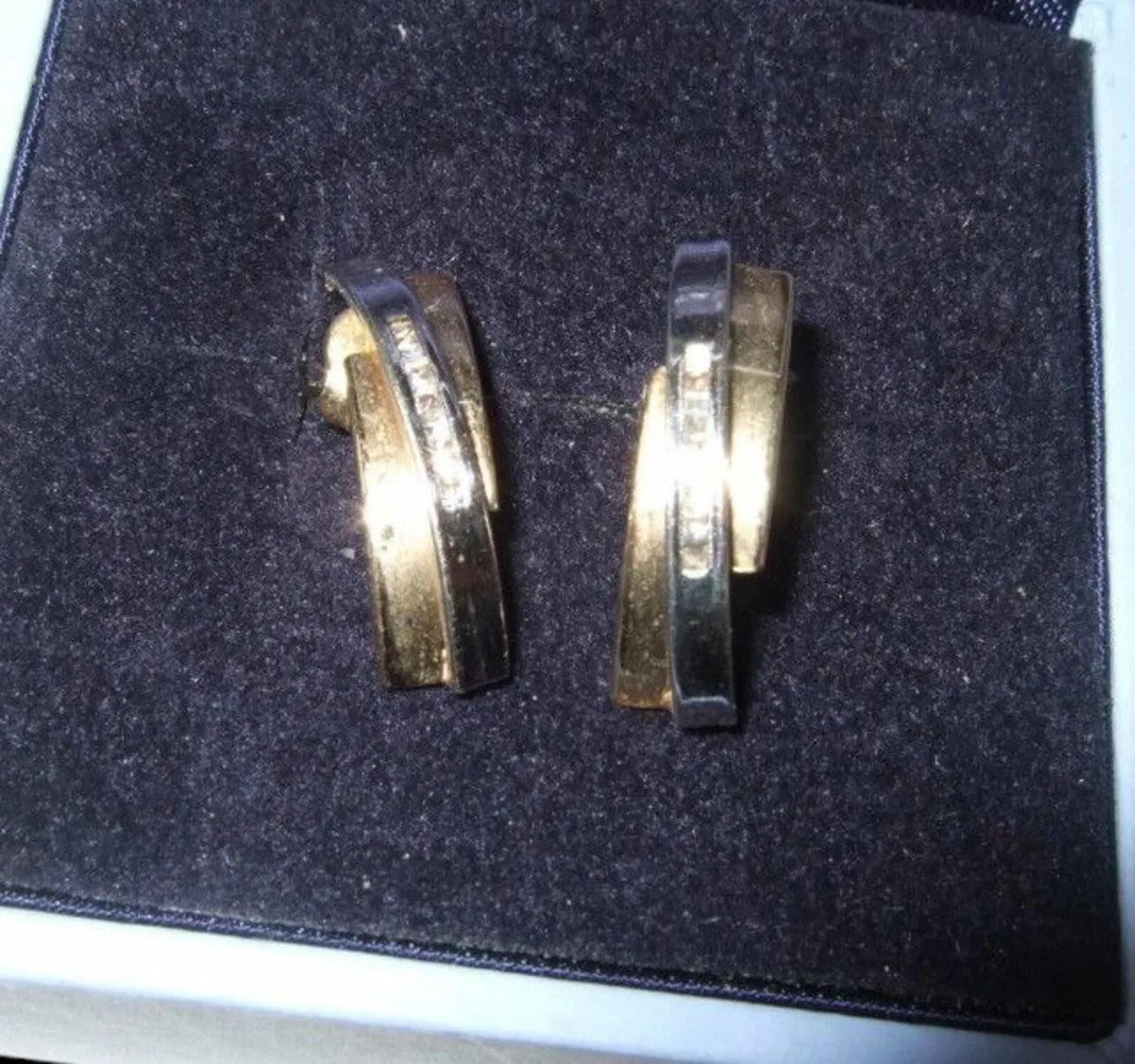 Vintage Hallmarked 9ct Gold/Sapphire Earrings - Image 4