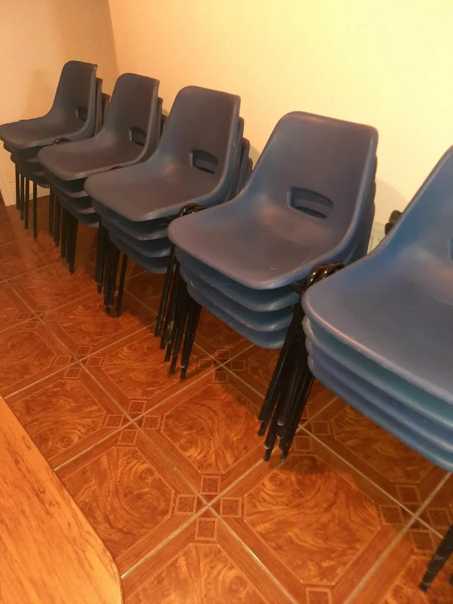 Poly chairs - Image 1