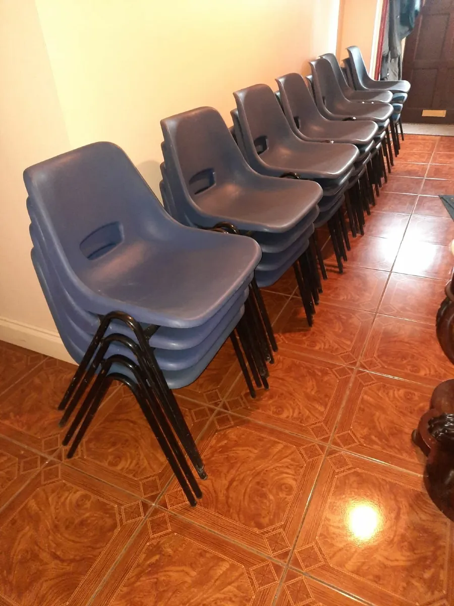 Poly chairs - Image 2