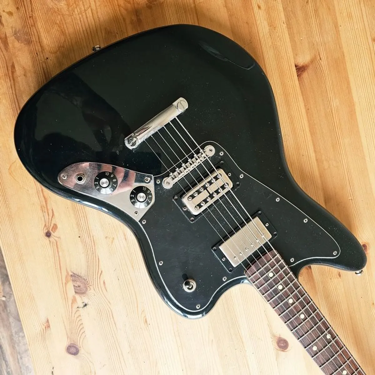 Fender Jaguar Guitar - Image 3