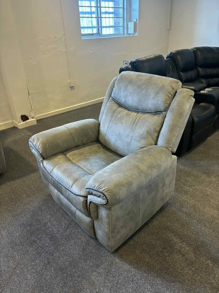 New 3+2 or 3+1+1 Denver Fabric Recliner - Image 4