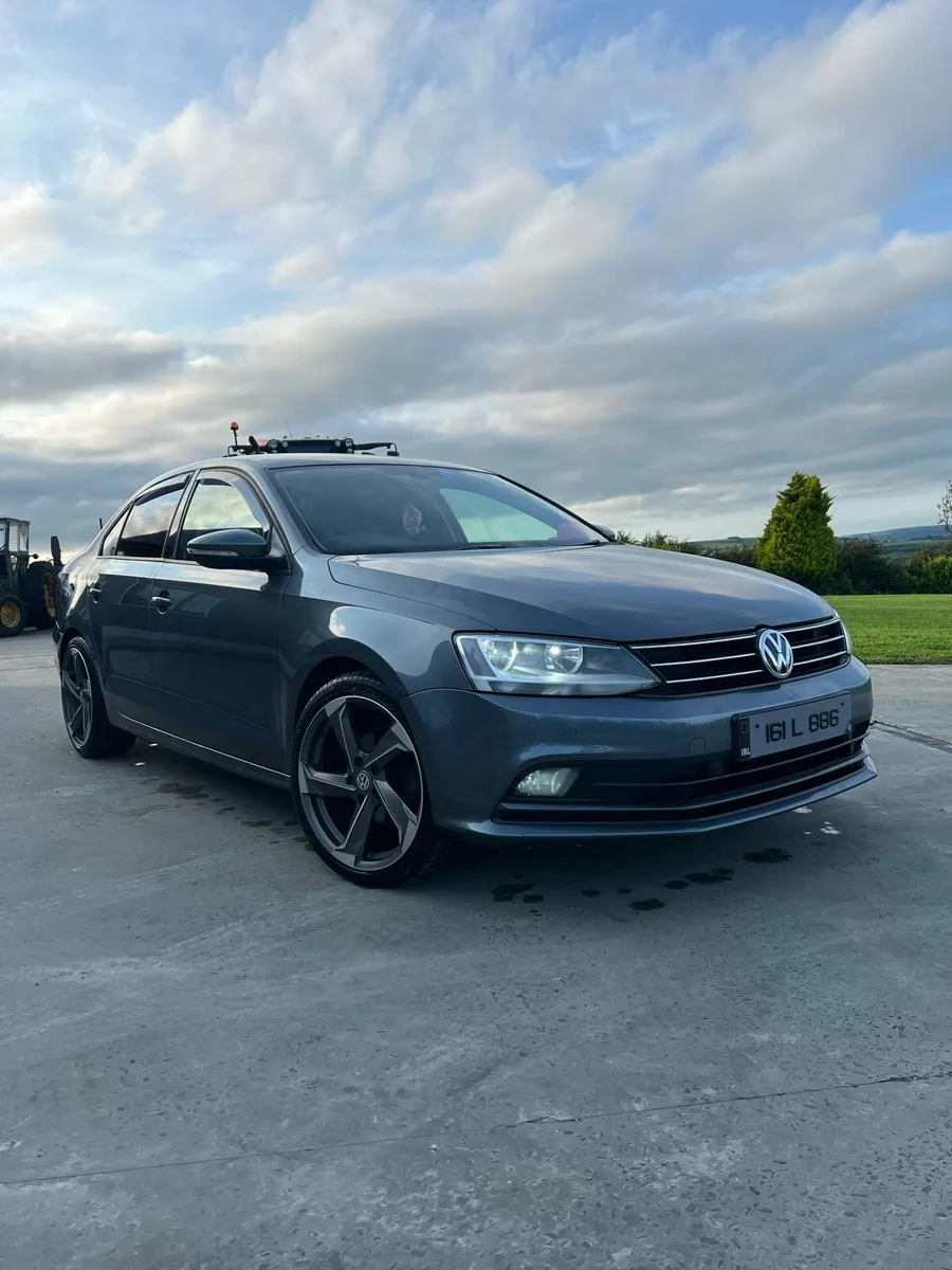 Volkswagen Jetta 2.0L - Image 1