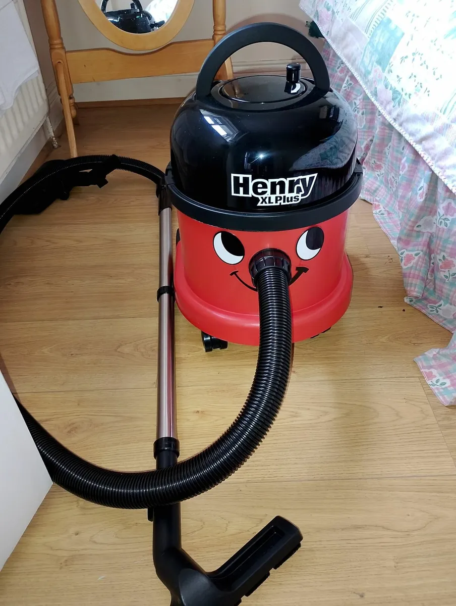 Henry XL Plus Vacuum cleaner - Image 1