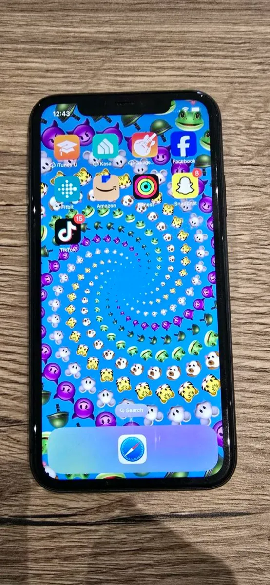 Iphone 11 64GB - Image 2