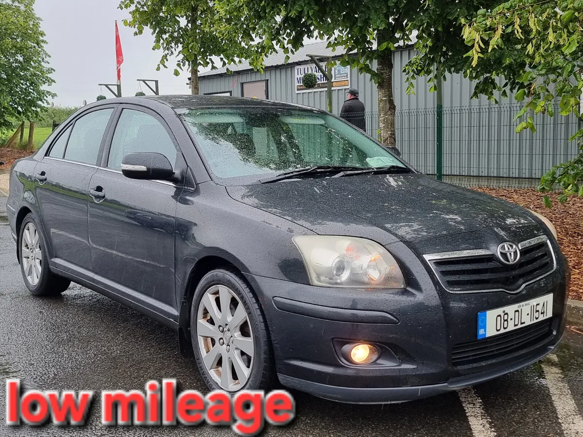 Toyota Avensis 2008 low mileage €2222 - Image 1