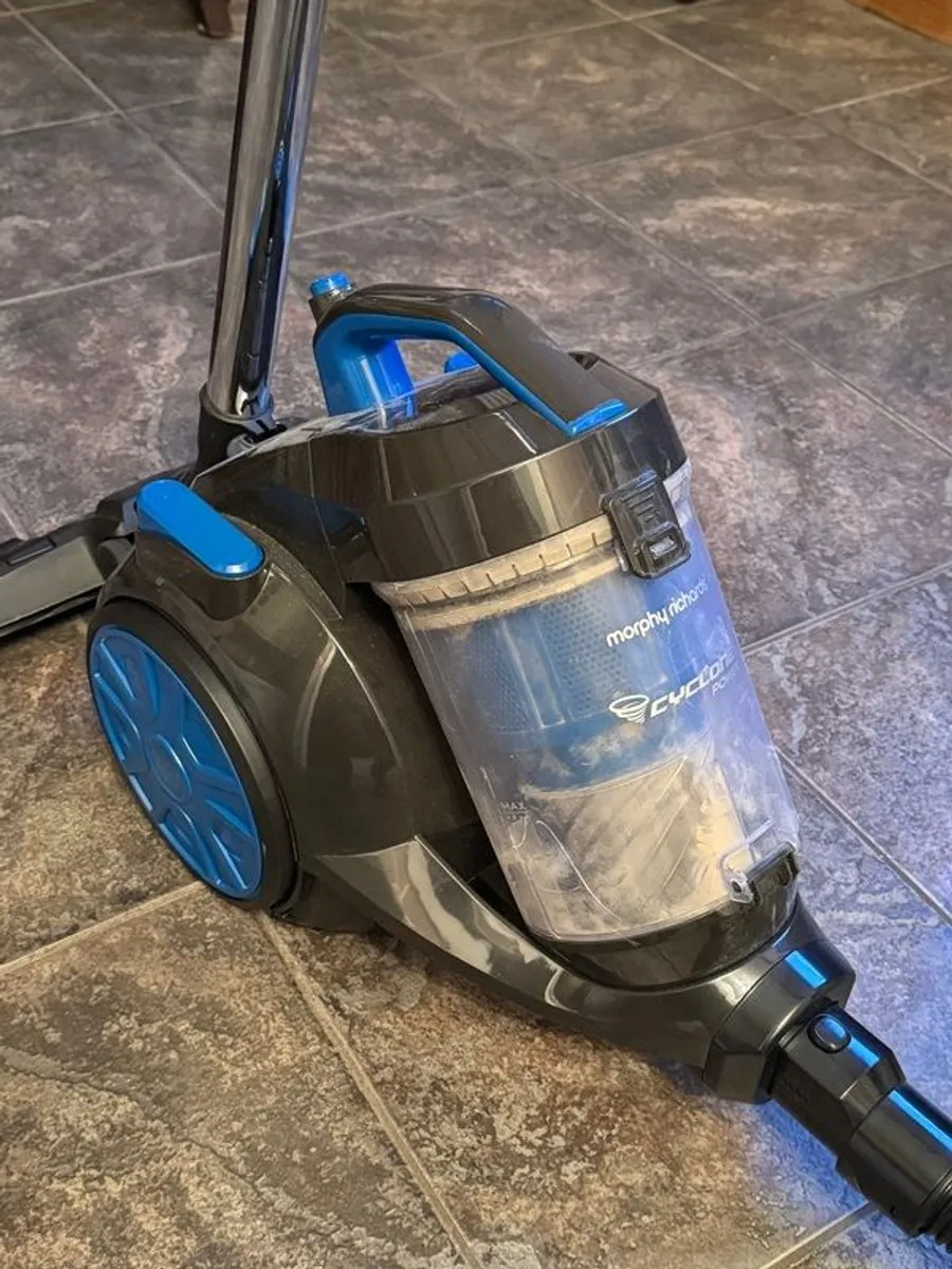 Morphy Richards Cyclone power - Image 1
