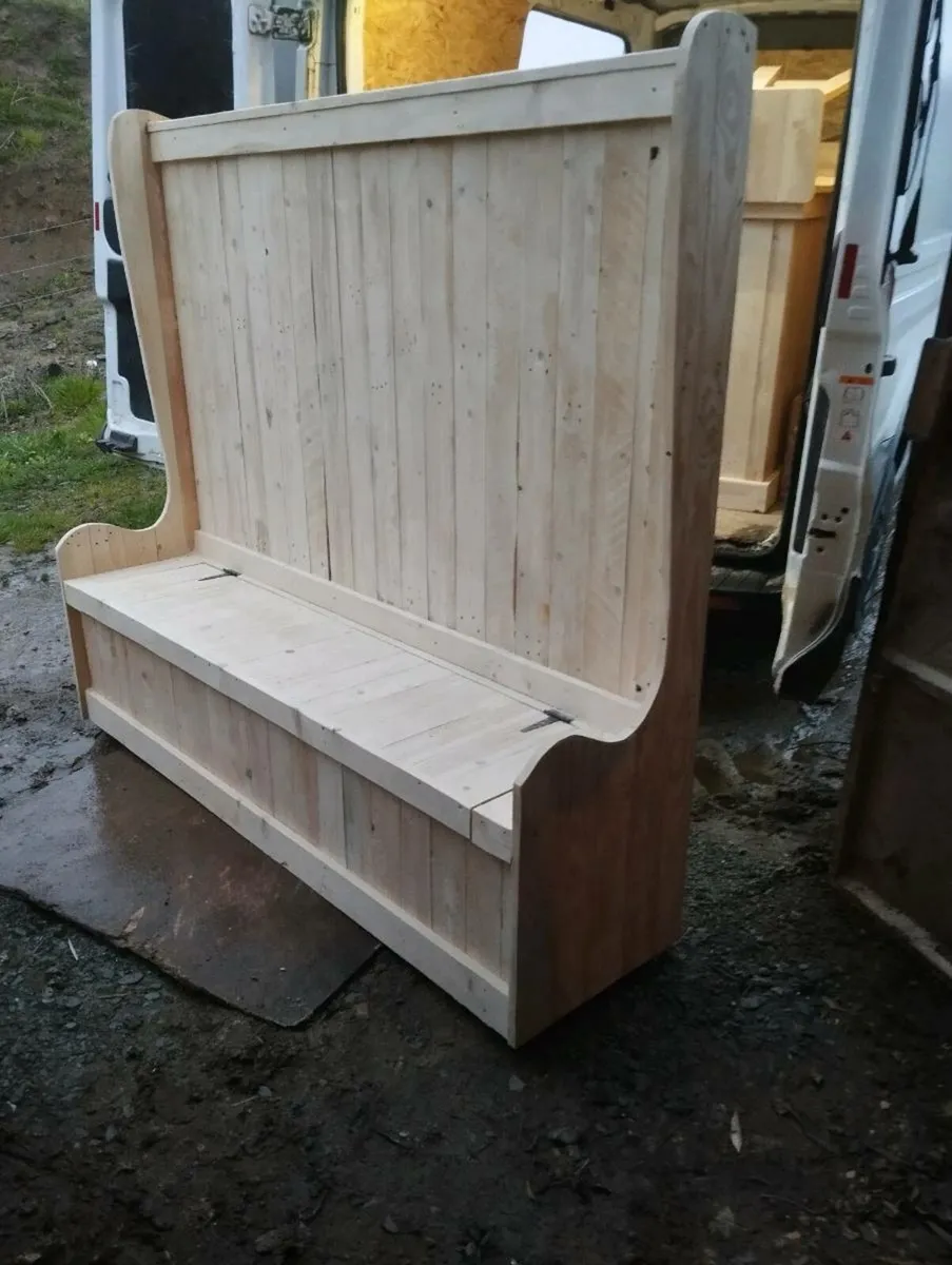 Handmade rustic hallway storage - Image 4