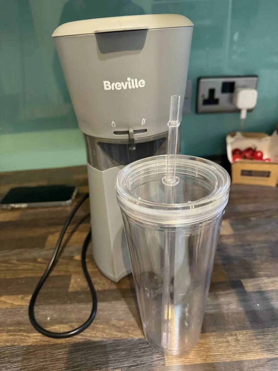 brenville iced coffee maker. - Image 1