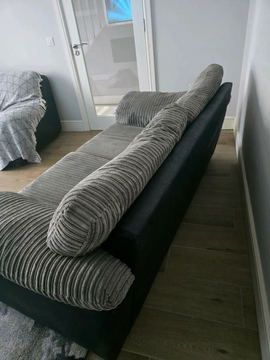 Sofa - Image 3