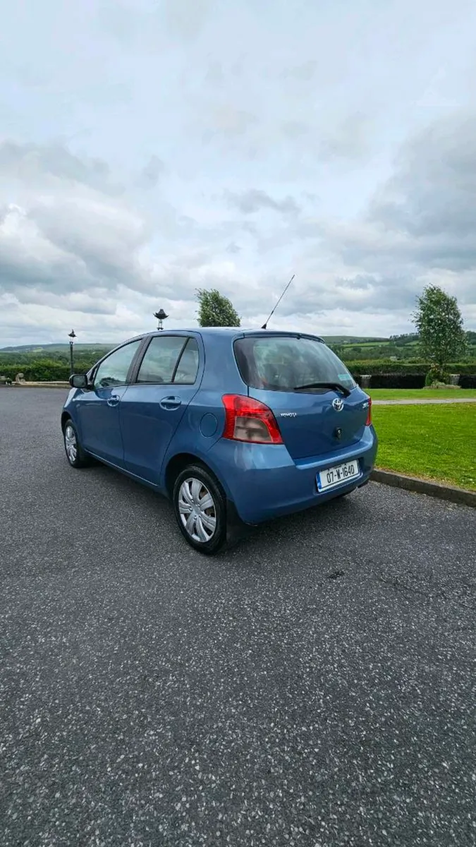 Toyota yaris - Image 2