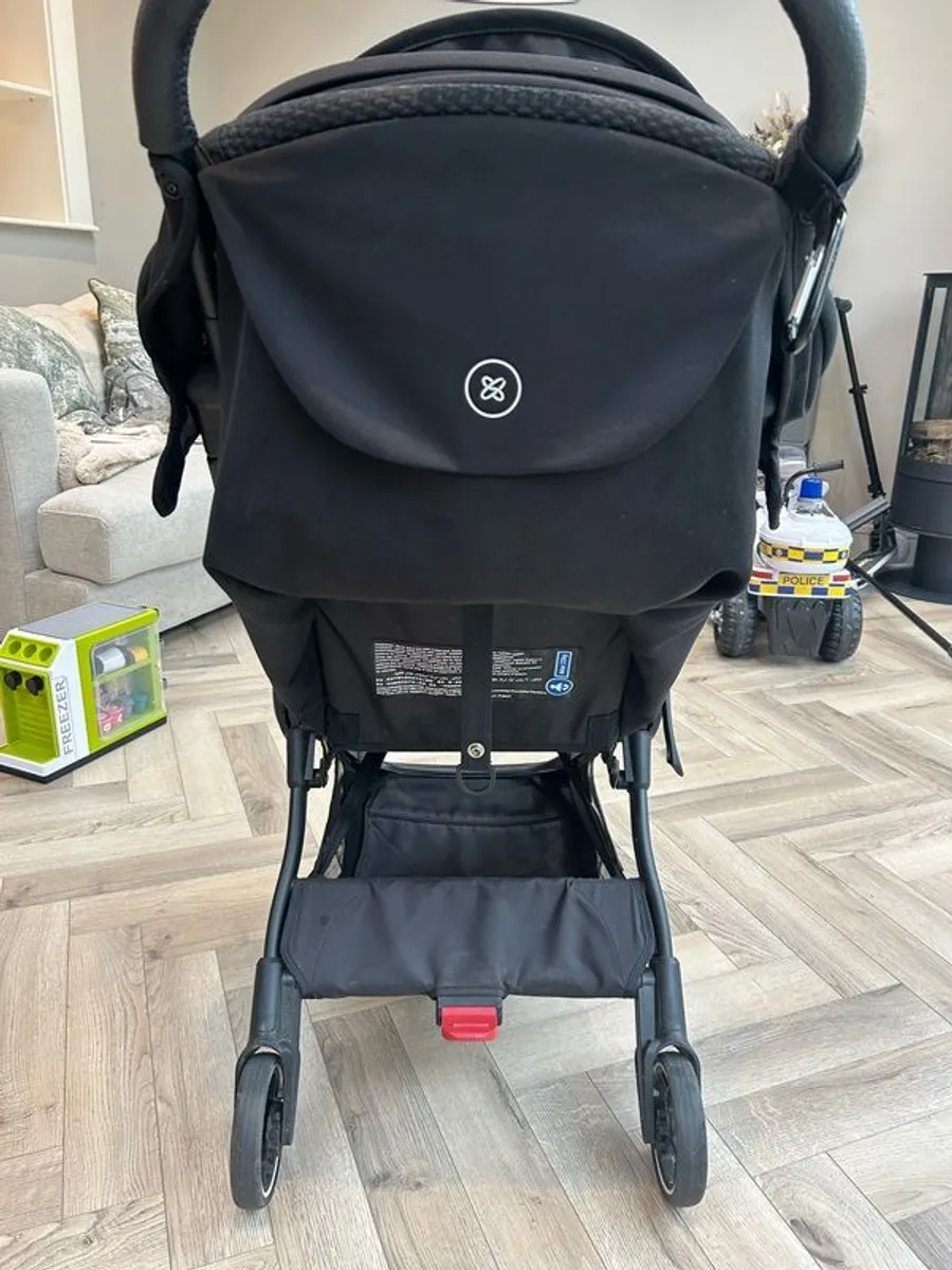Silvercross Clic Stroller - Black - Image 3