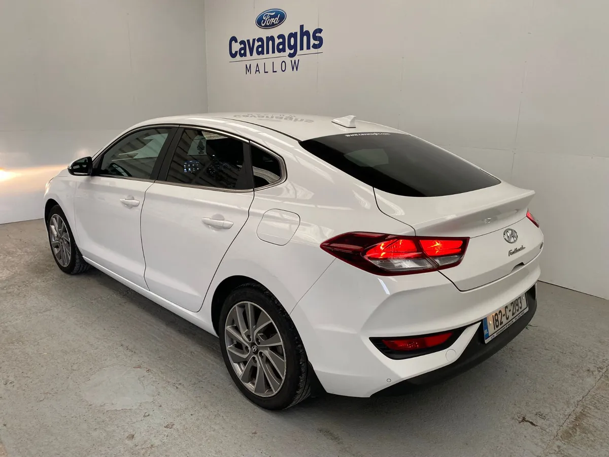 2018 HYUNDAI  I30 FASTBACK PETROL 5DR - Image 3