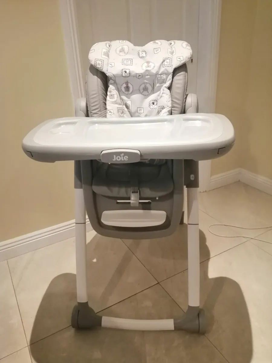 Baby highchair - Image 2