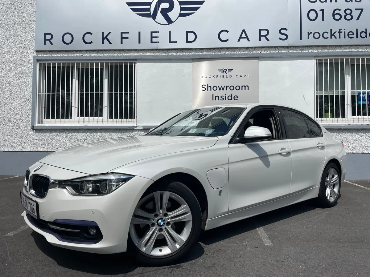 F30 E SPORT - AUTO -REVERSING CAMERA - Image 1