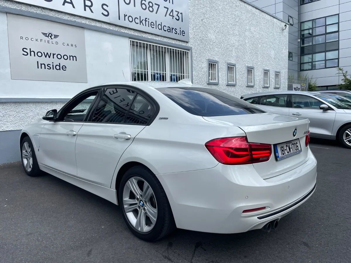 F30 E SPORT - AUTO -REVERSING CAMERA - Image 4