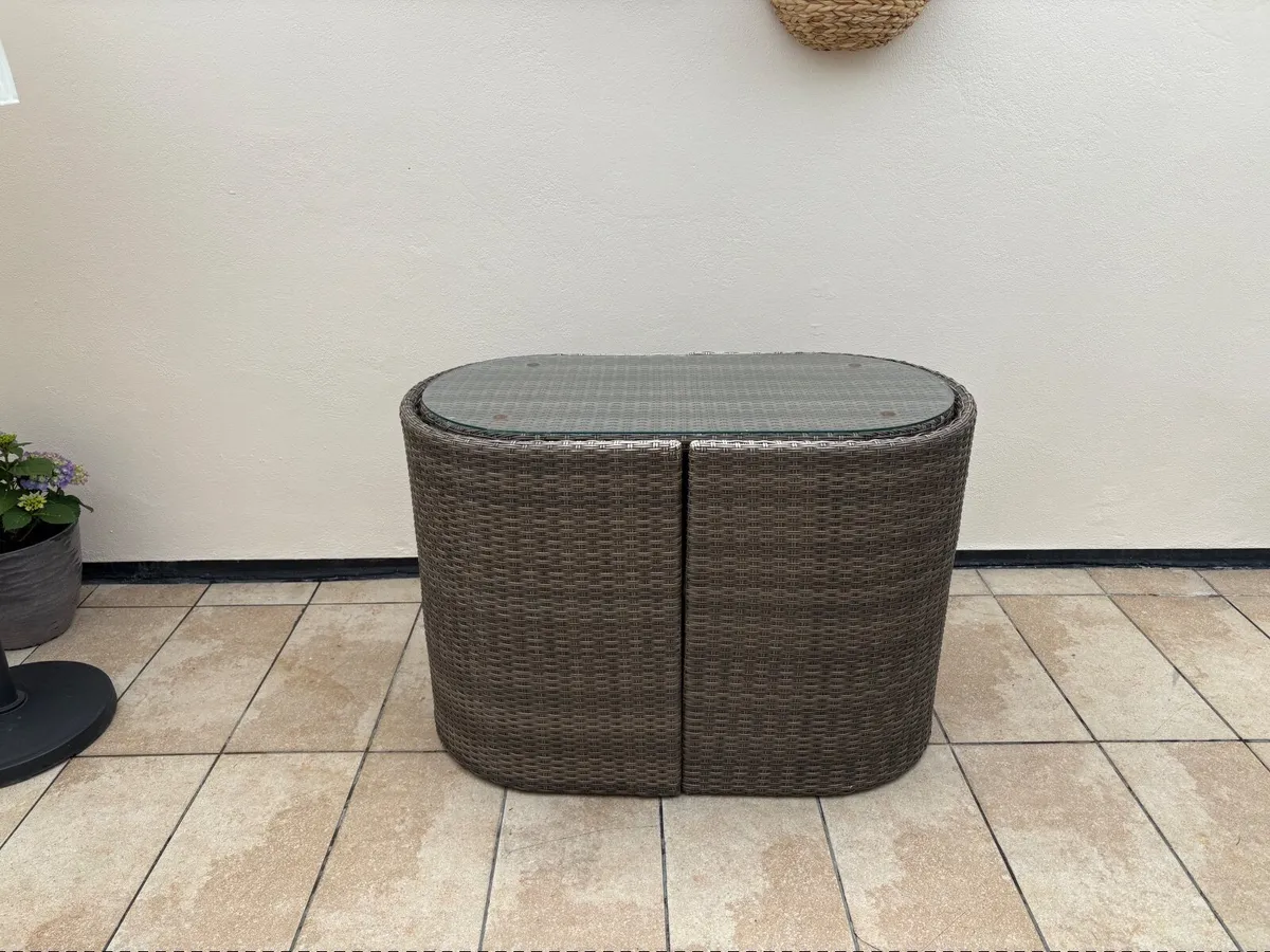 Outdoor furniture - Image 4