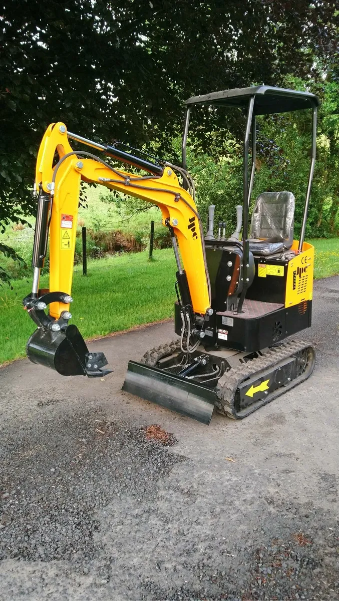 NEW JPC MINI DIGGER - Image 1