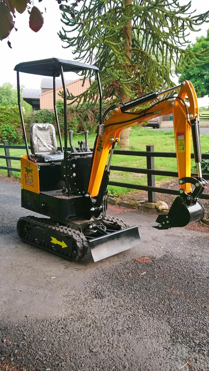 NEW JPC MINI DIGGER - Image 2