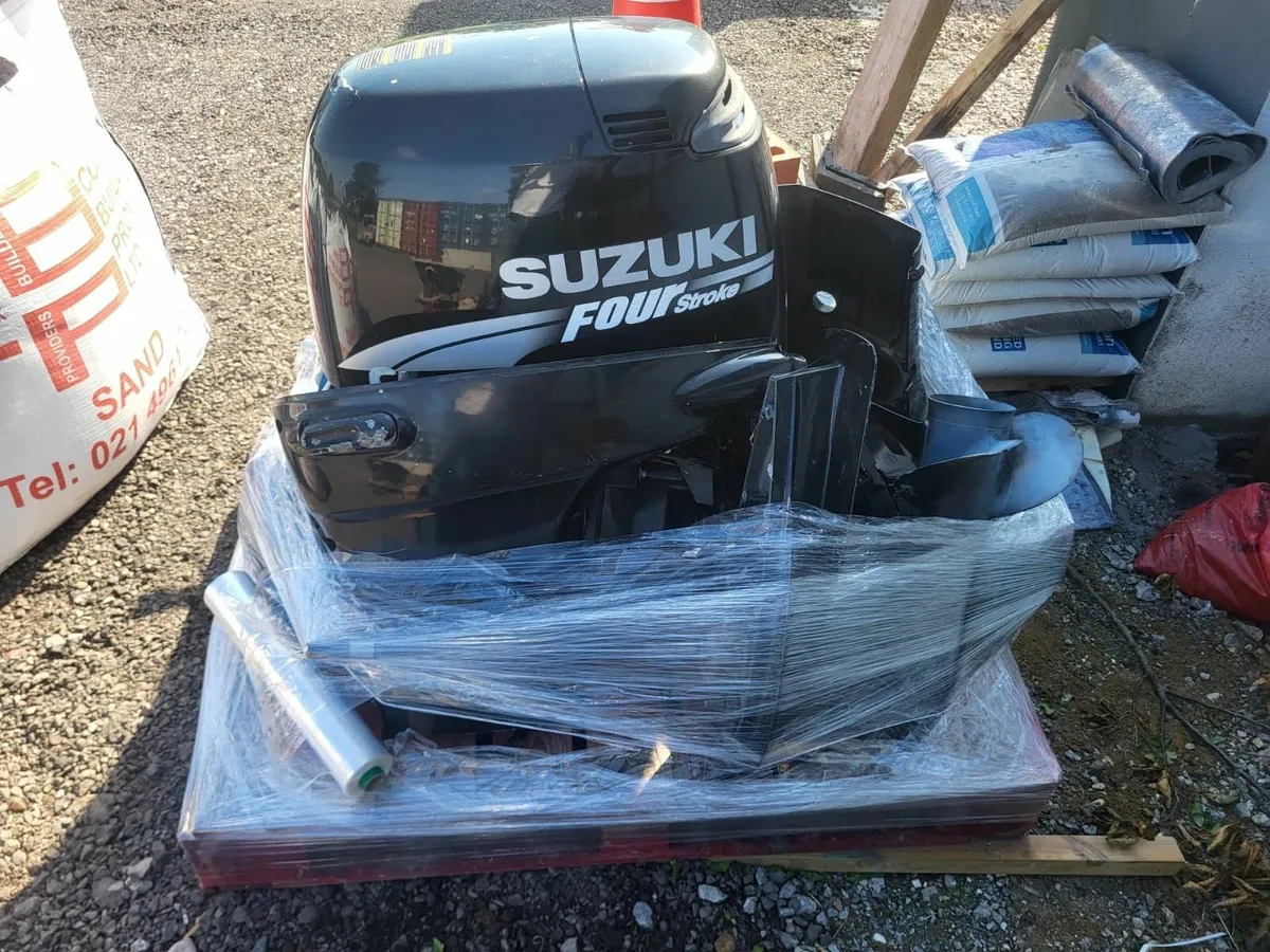 Boat engine - Image 1