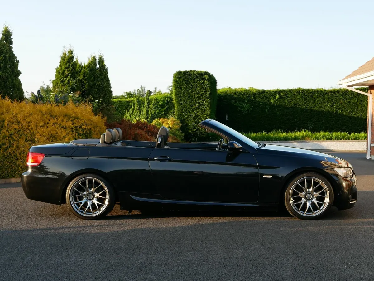 BMW 320i E93 M-Sport - Hard Top Convertible - Image 4