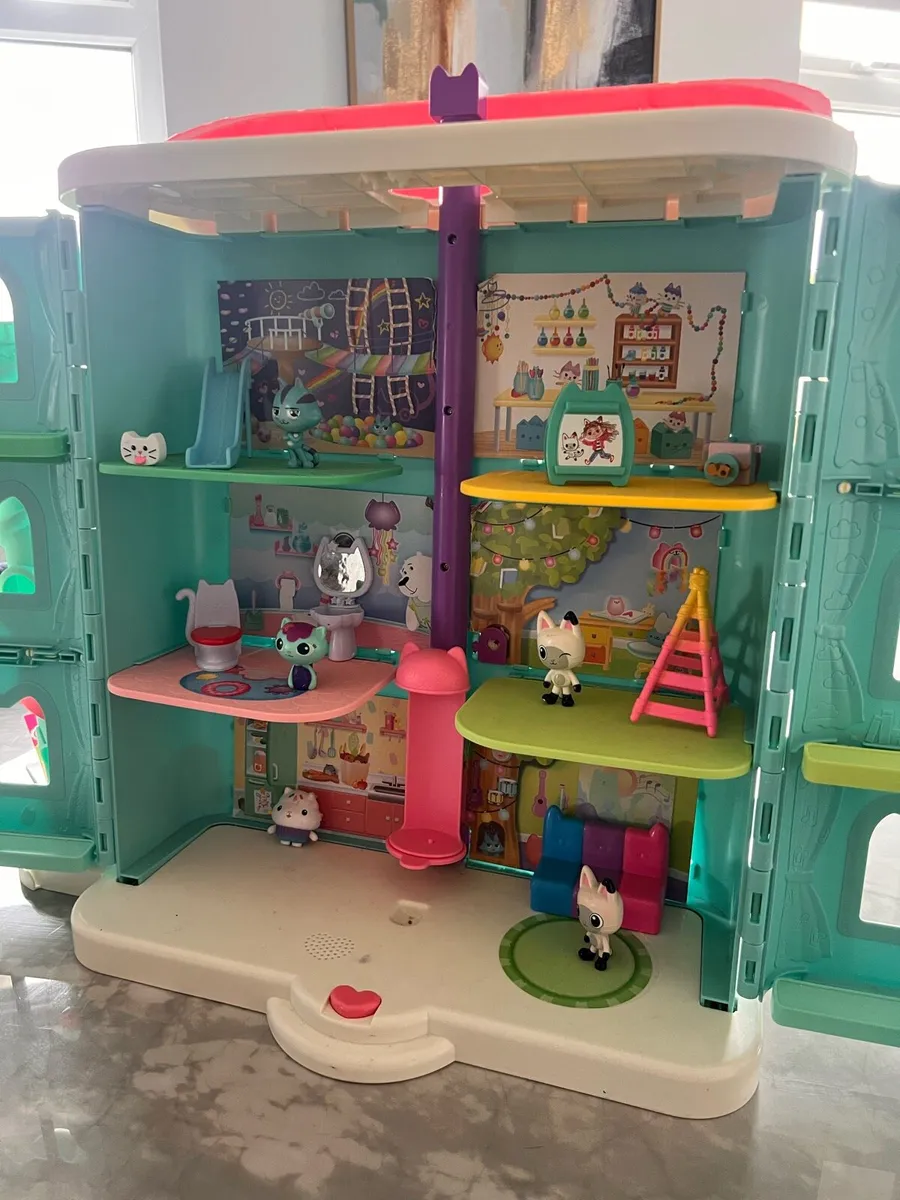 Gabby Dolls house - Image 1