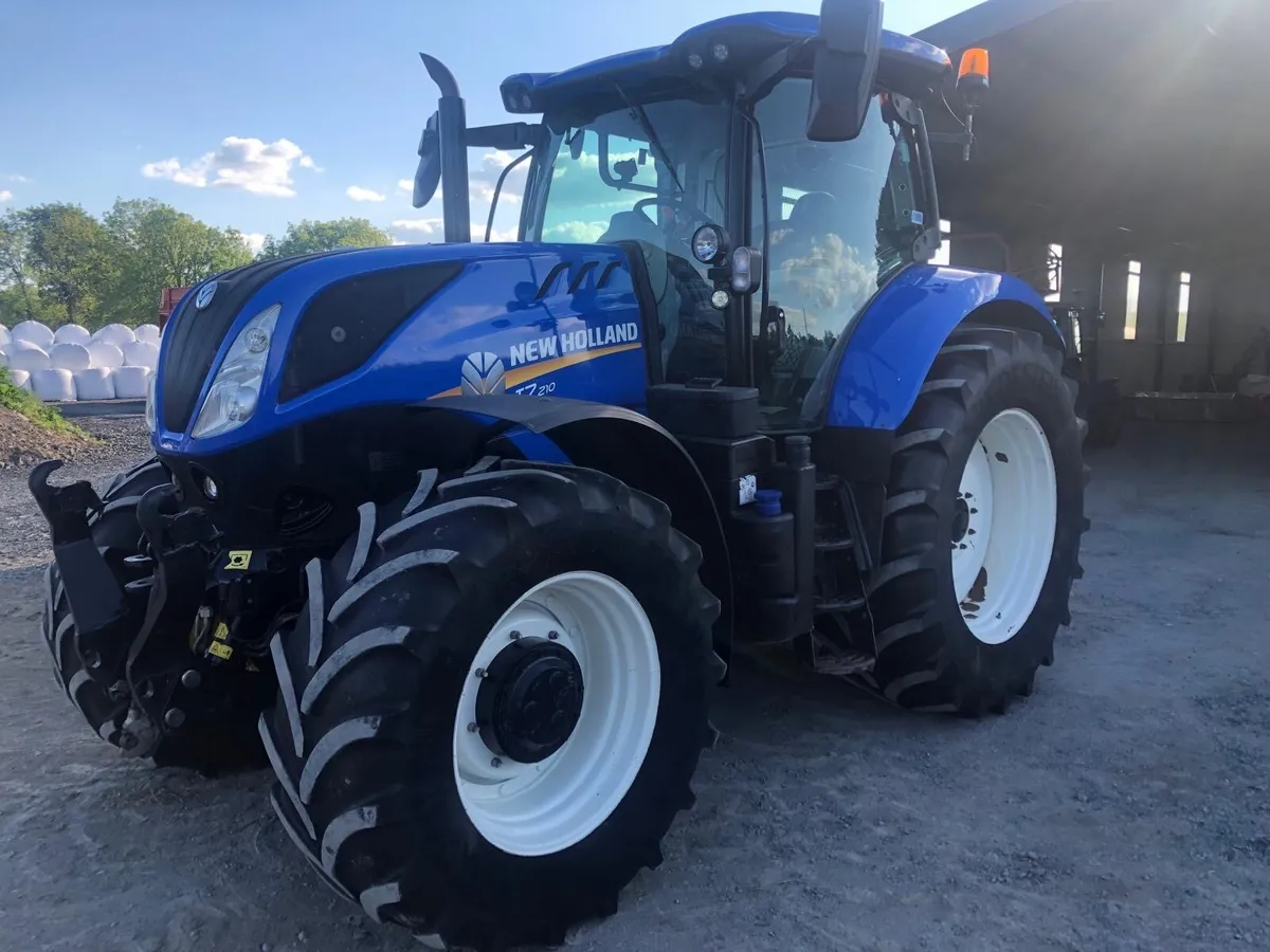 2019 New Holland T7 210 - Image 1