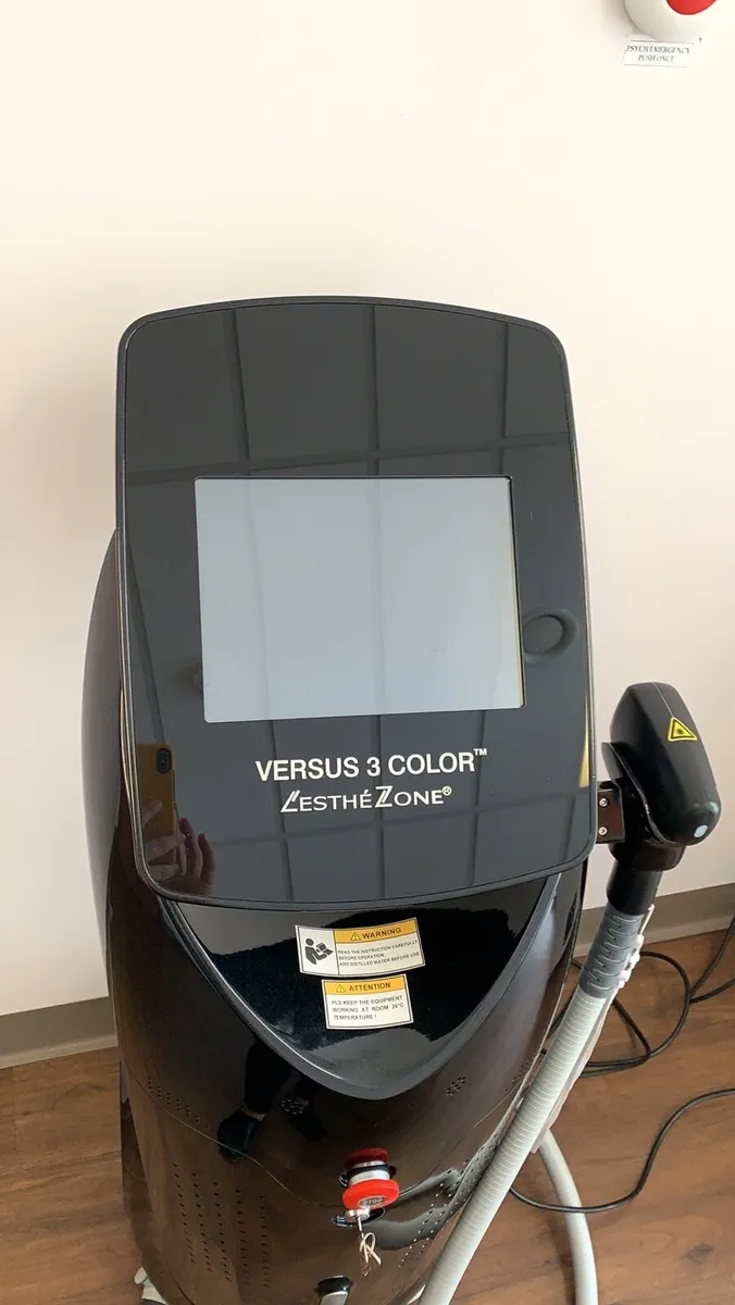 Laser hair removal beauty machine - Image 1