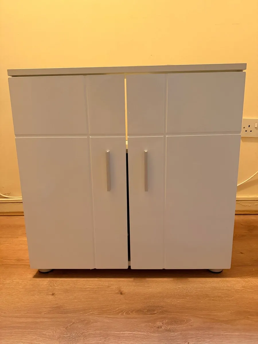 Bathroom Cabinet - Image 2
