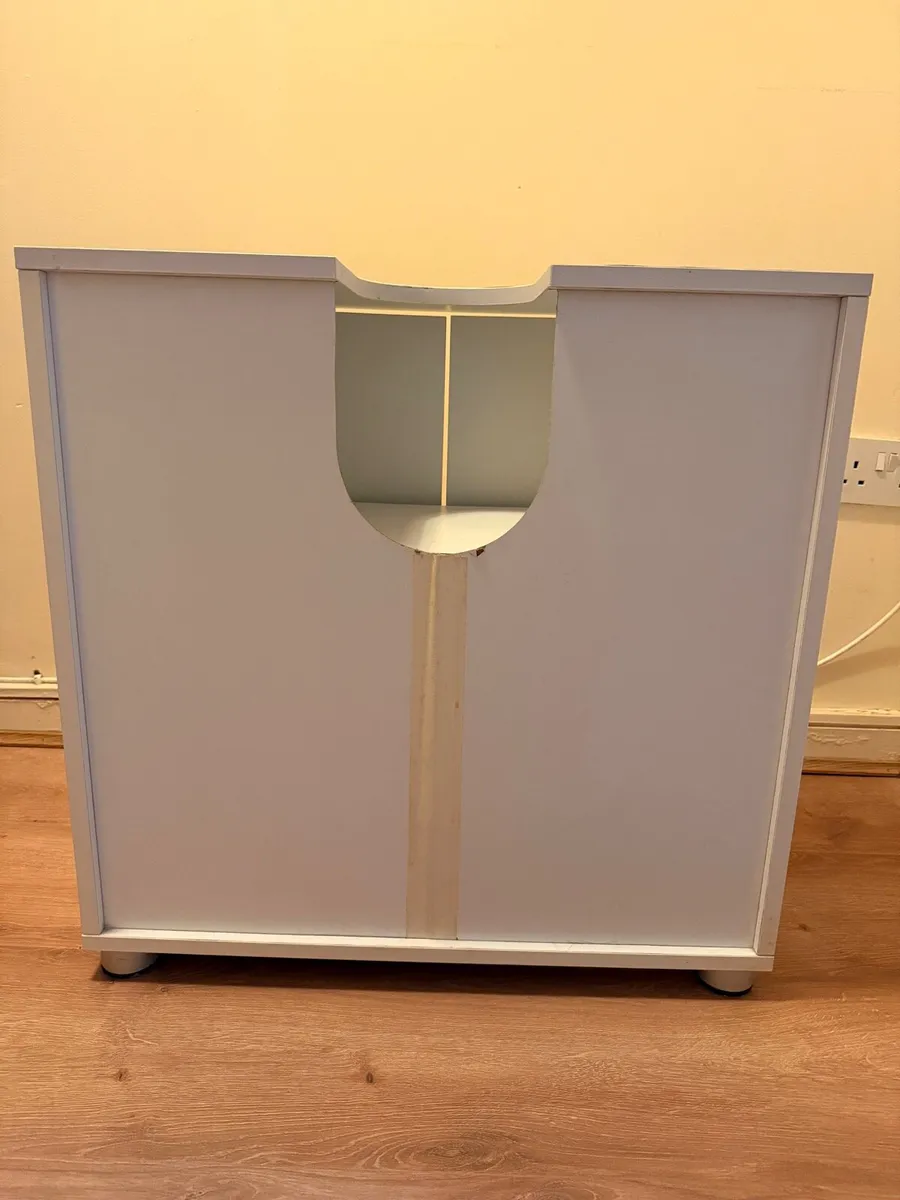 Bathroom Cabinet - Image 4