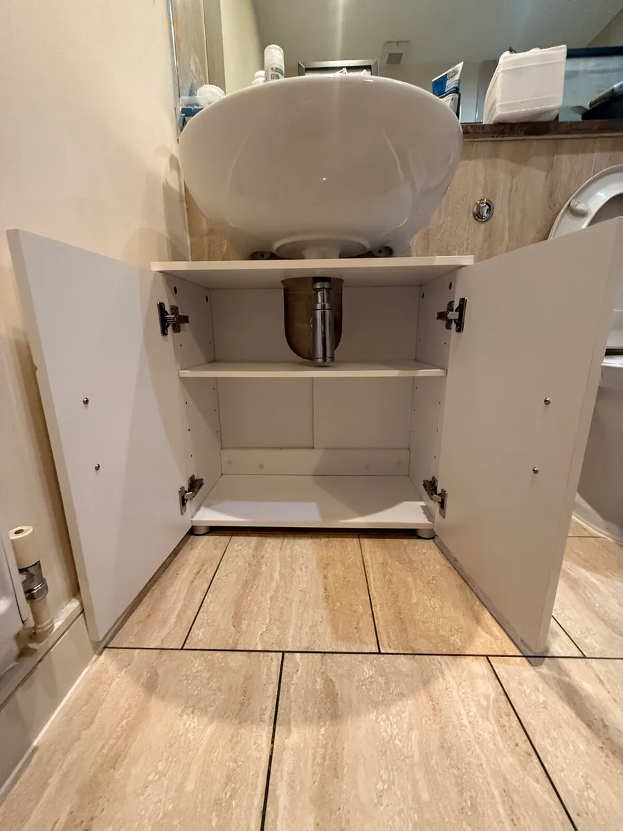 Bathroom Cabinet - Image 1