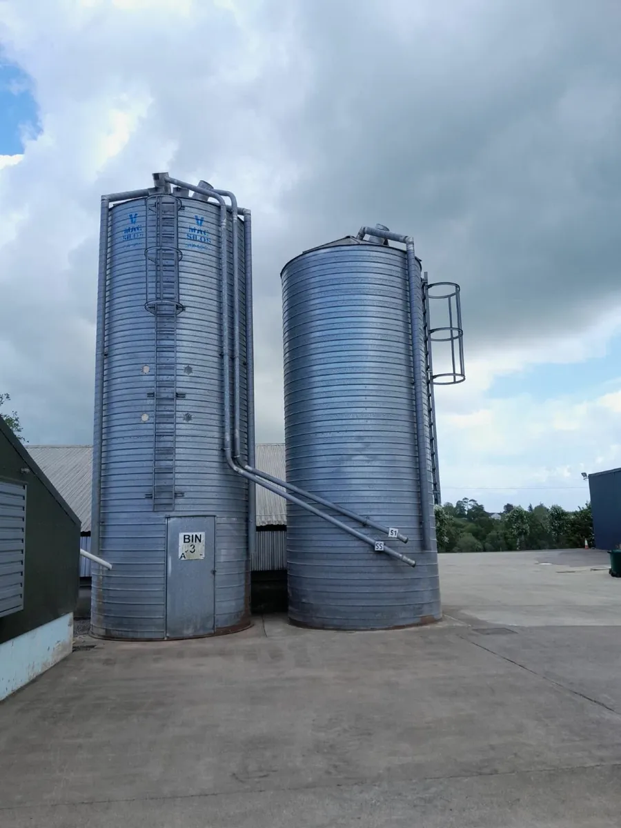 Meal bins - Image 1