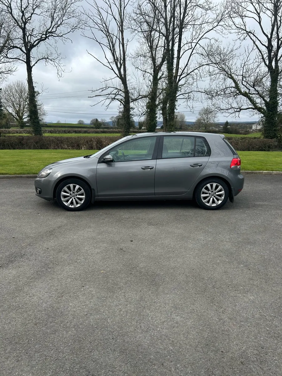 Volkswagon golf - Image 4