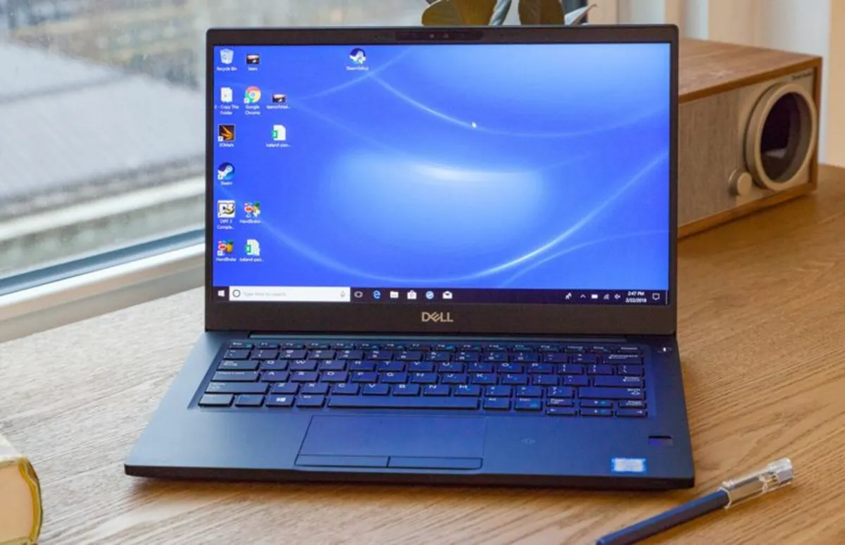 Dell Latitude 7390 - Image 1